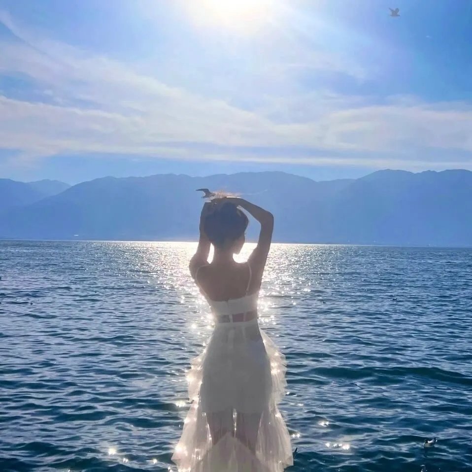 一条没有变成蓝色的鱼